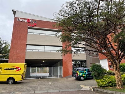 116m² Office To Let in Midrand