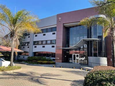 123m² Office To Let in Midrand