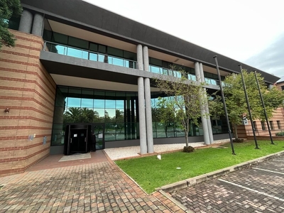 1,353m² Office To Let in Bedfordview