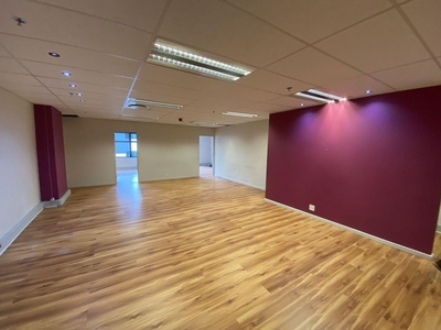 147m² Office To Let in Bree Street, Cape Town City Centre