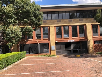 153m² Office To Let in Constantia Kloof