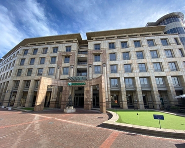 1,563m² Office To Let in Union Castle House, Cape Town City Centre