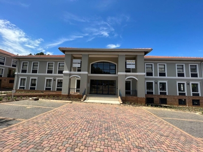 177m² Office To Let in Woodmead