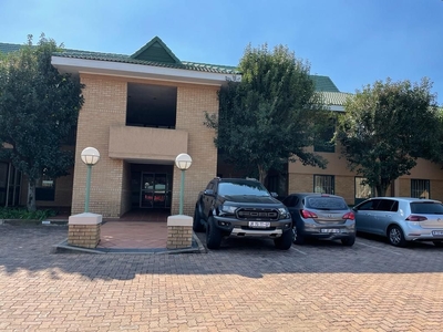 183m² Office To Let in Thandanani Office Park, Erand Gardens