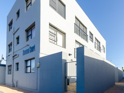 2 Bedroom Apartment For Sale in Strand South