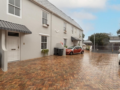 2 Bedroom Townhouse For Sale in Wynberg Upper