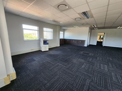 265m² Office To Let in Mount Edgecombe