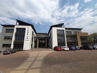 308m² Office To Let in Hennops House, Centurion Central