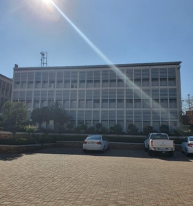 320m² Office To Let in Alberton North