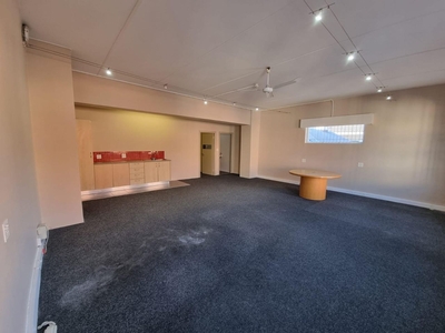 68m² Office To Let in Lower Main Road, Observatory