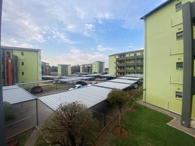 Apartment For Sale In Fleurhof, Roodepoort