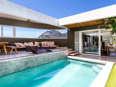 Exceptional 4 bed house in Tamboerskloof, with peerless views