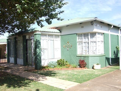 House For Rent In Georginia, Roodepoort