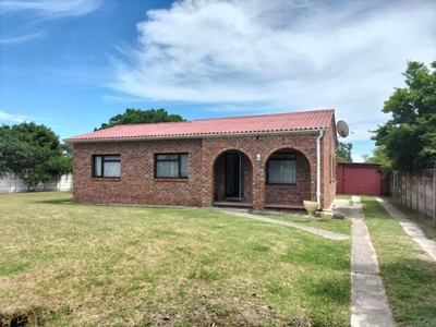 House For Rent In Greenshields Park, Port Elizabeth