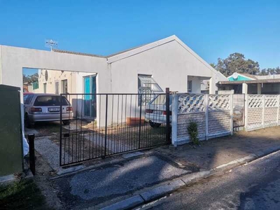 House For Sale In Electric City, Eersterivier