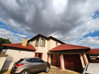 House For Sale In Thatchfield Close, Centurion