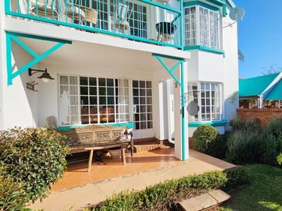 Townhouse For Sale In Faerie Glen, Pretoria