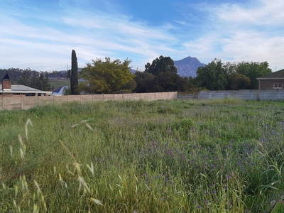 688m² Vacant Land For Sale in Tulbagh