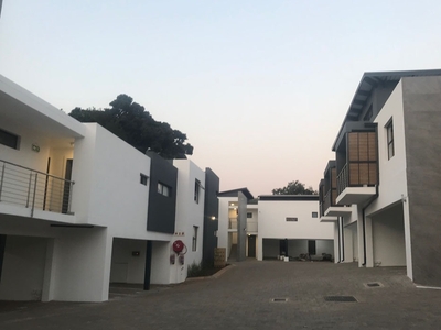 Apartment / Flat For Sale in Menlo Park, Pretoria