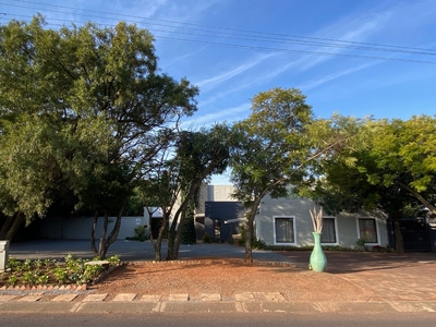 Commercial Property For Sale in Lyttelton Manor, Centurion