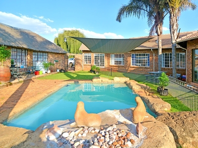 Farm For Sale in Benoni Orchards AH, Benoni