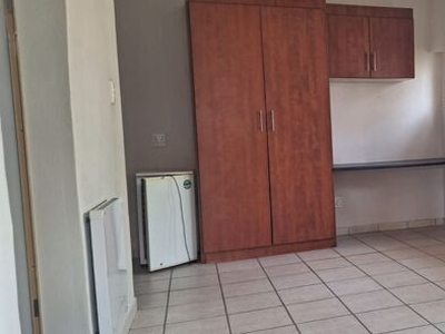 House For Rent In Baileys Muckleneuk, Pretoria