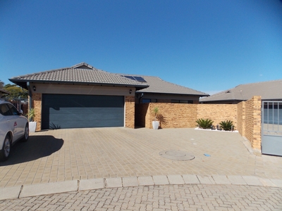House For Sale in Brentwood Park, Benoni