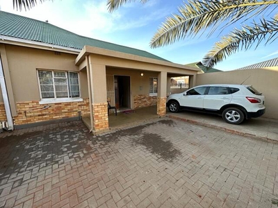 House For Sale In Diamant Park, Kimberley