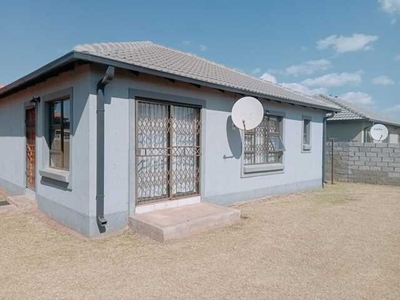 House For Sale In Ellaton, Klerksdorp