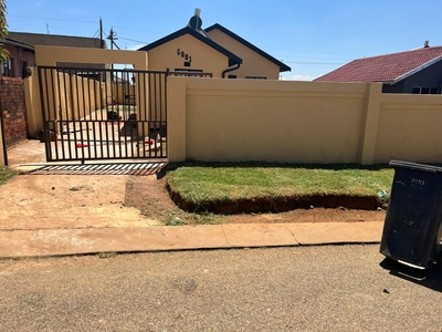 House For Sale in Ennerdale, Johannesburg