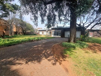 House For Sale In Golf Park, Meyerton