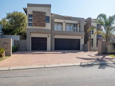 House For Sale In Greenstone Hill, Edenvale