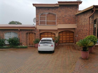 House For Sale In Mulbarton, Johannesburg
