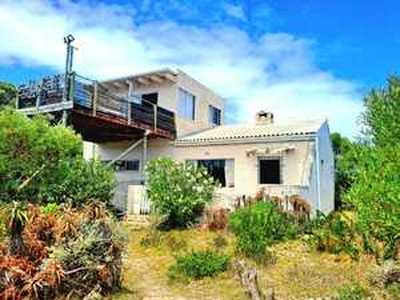 House for sale in Pearly beach for R 1350 000 - Hermanus