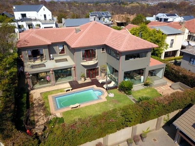 House For Sale In Silver Lakes, Pretoria