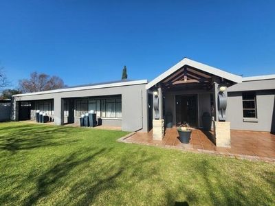 House For Sale In St Helena, Welkom