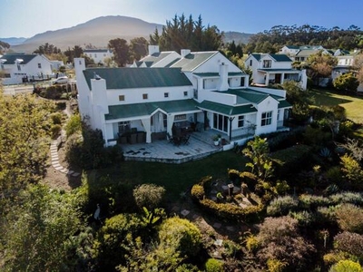 House For Sale In Theewaterskloof Country Estate, Villiersdorp