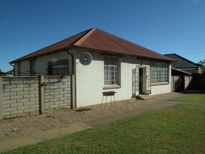 House For Sale in West Village, Krugersdorp