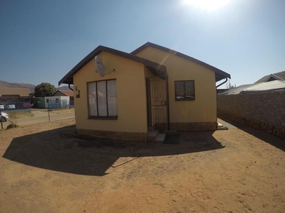 Neat 3 bedroom home for sale at bargain price in the sought after area of Tlhabane West