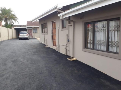Townhouse For Rent In Shallcross, Chatsworth