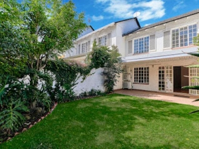 Townhouse For Sale In Benmore Gardens, Sandton