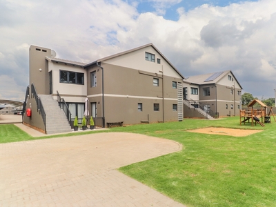 Townhouse For Sale in Brentwood Park, Benoni