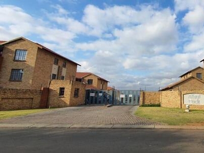 Townhouse For Sale In Meyersdal, Alberton