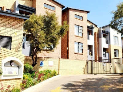 2 Bedroom Apartment For Sale in North Riding