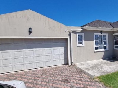 3 Bedroom house to rent in Cotswold, Port Elizabeth