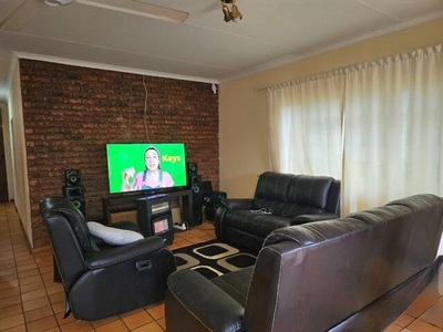 3 bedroom, Louis Trichardt Limpopo N/A