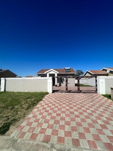 House For Rent In Amalinda, East London