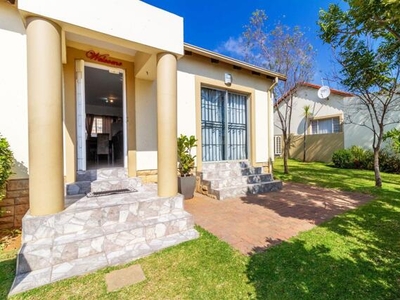 House For Rent In North Riding Ah, Randburg