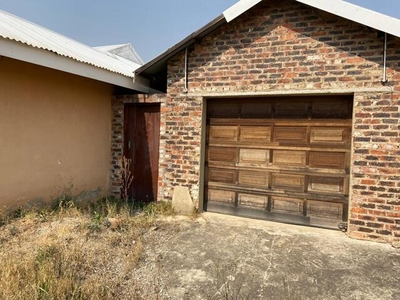 House For Sale In Oranjeville, Free State