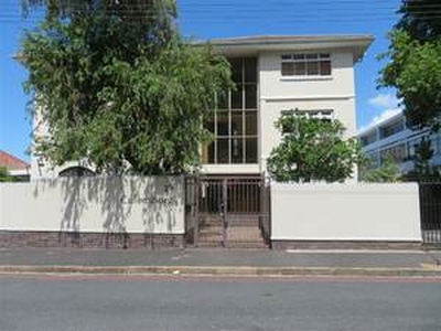 Newly Renovated 2 Bedroom Apartment in Rondebosch - Cape Town